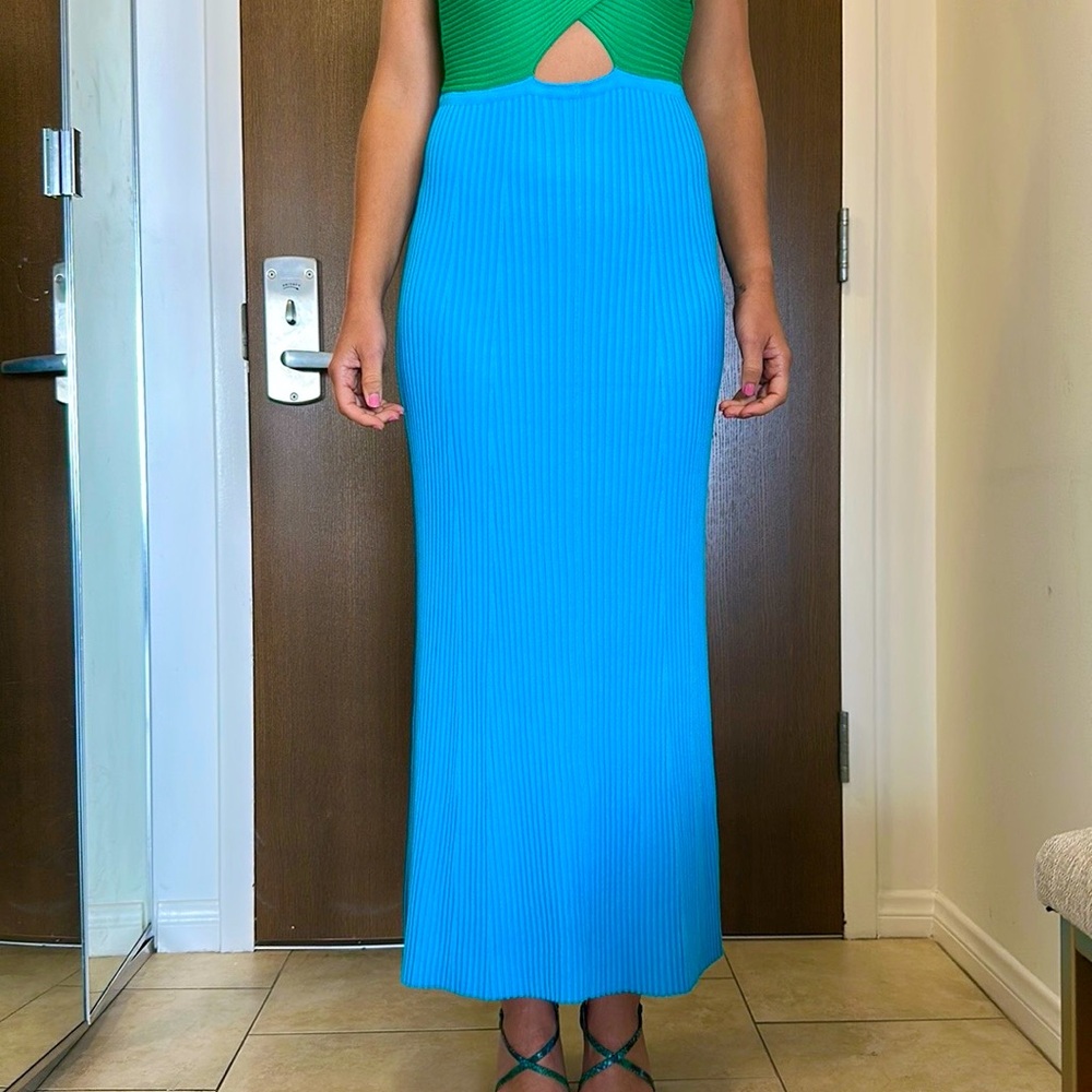 BRAND NEW Lulu’s Green and Blue Color Block Cutout Ribbed Knit Form Fitted Dress - Picture 10 of 12